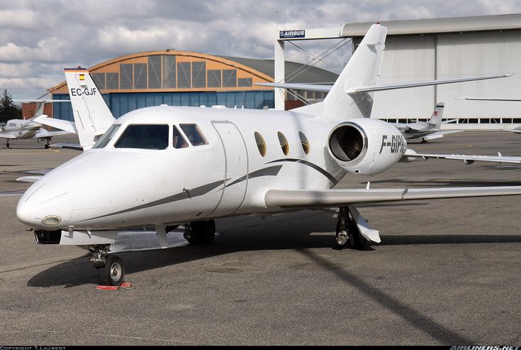 Beechcraft 1900D
